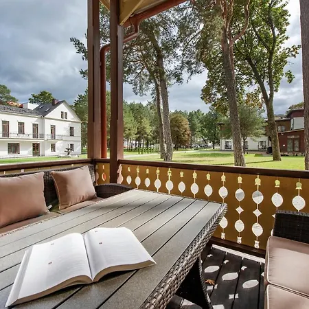 Hotel apartamentowy Vila