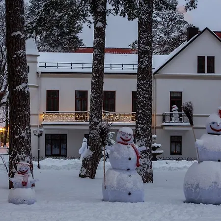 Hotel apartamentowy Vila